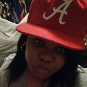 Meet your Posher, Keisha